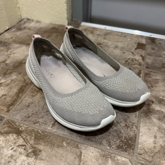 On Running Shoes - Womens Vionic Vortex Kallie Slip on Gray and White Casual Flat Shoes Size 5